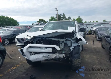 2022 Toyota 4Runner Sr5 z USA, uszkodzony, nr VIN JTEMU5JRXN6034091